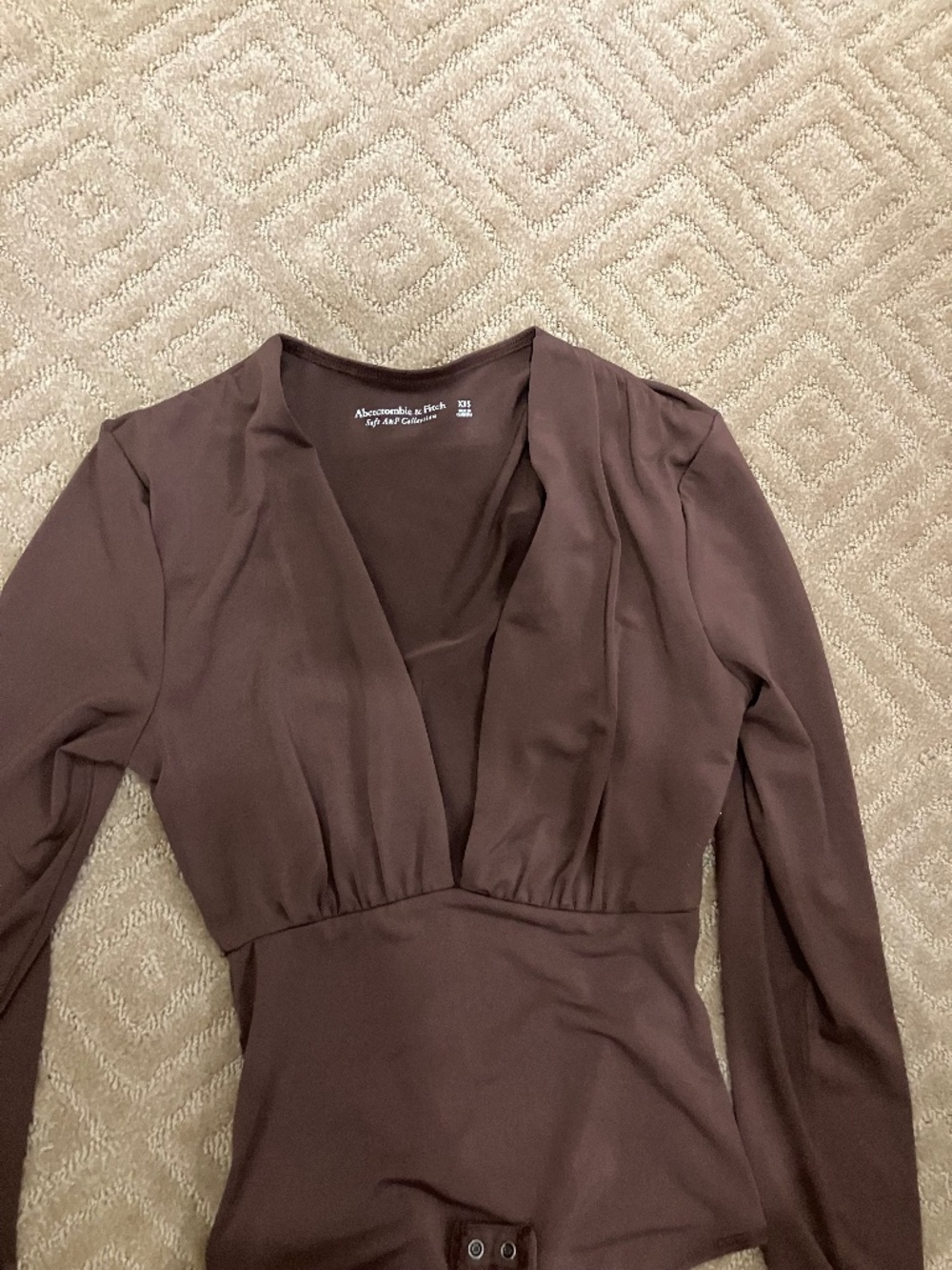 EUC Abercrombie brown deep V bodysuit size XXS